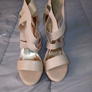 Cream wedged shoes